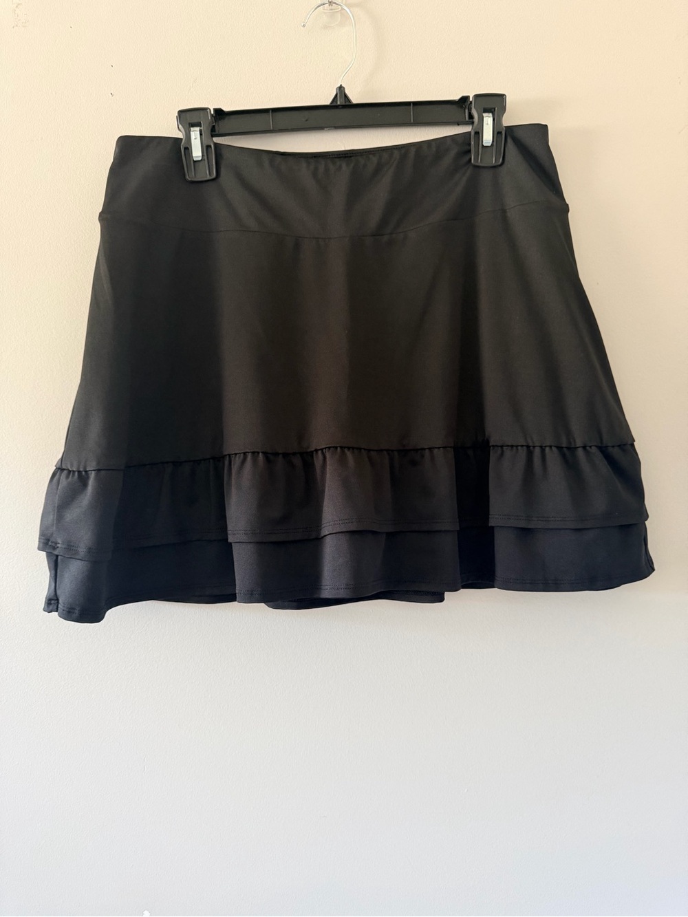 Crown & Ivy Black Athletic Skort